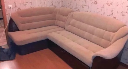 Перетяжка углового дивана. Новогиреево